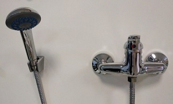 ARGO 3506 ECHO Смеситель для душа: картридж 35 мм, латунь-хром, однорычажный, настенный, шланг, 