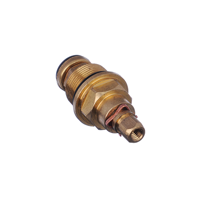 Кран-букса 18х1 резина, квадрат  (Рос) 036